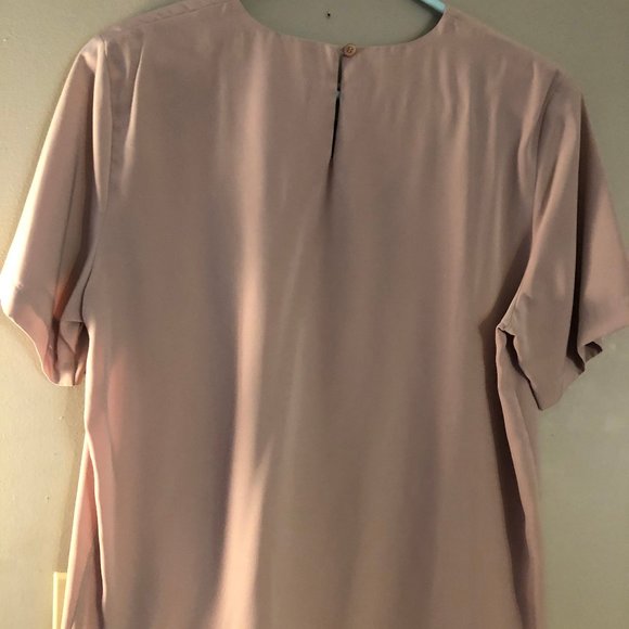 C.B. Collections women's tan shell blouse Size Large - Picture 6 of 6